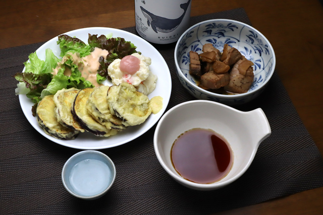 サツマイモの天ぷらとマグロの角煮