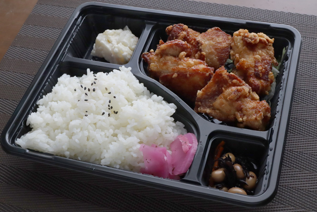 唐揚げ弁当