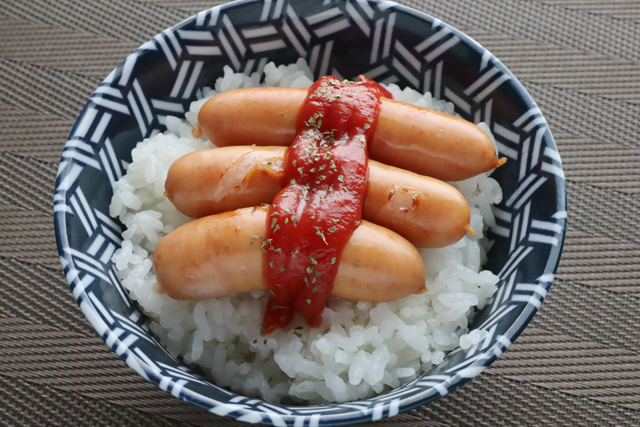 ソーセージご飯