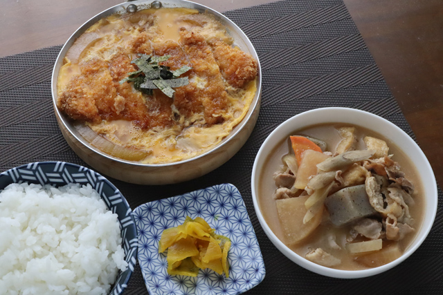 カツ煮定食