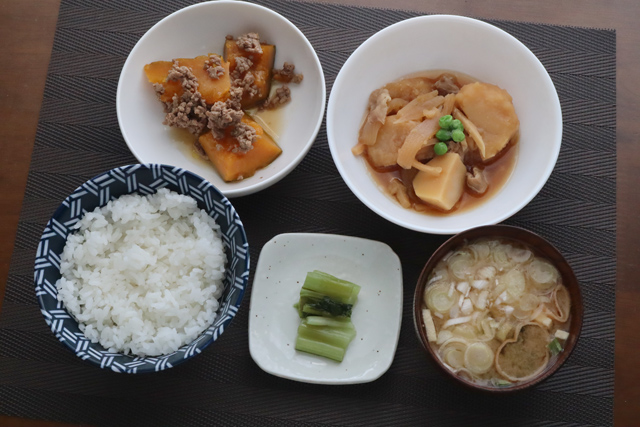 肉じゃがとかぼちゃのそぼろ煮