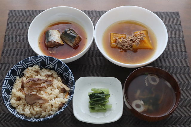 鯖煮つけ/かぼちゃのそぼろ煮/松茸ご飯/松茸お吸い物