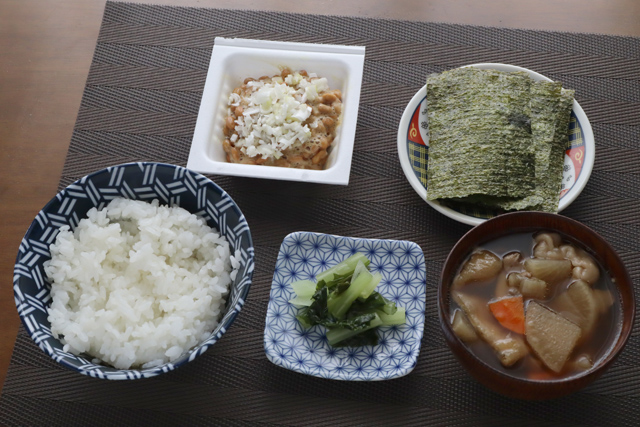 納豆とけんちん汁