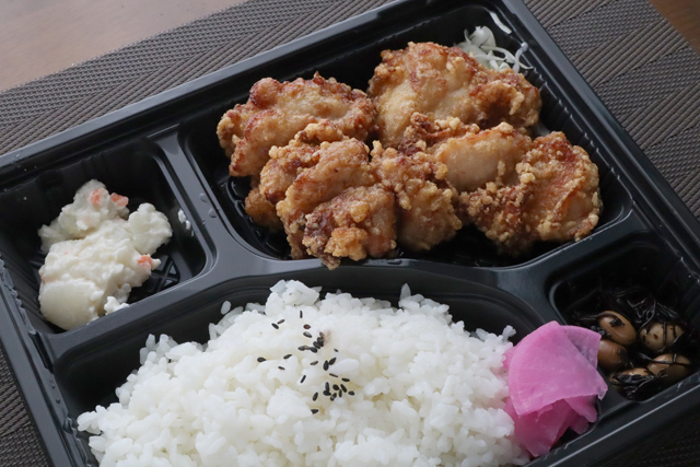 唐揚げ弁当