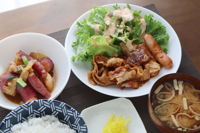 豚バラ焼肉とサツマイモの煮物