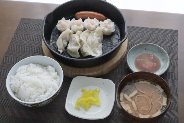 焼き餃子と焼き焼売