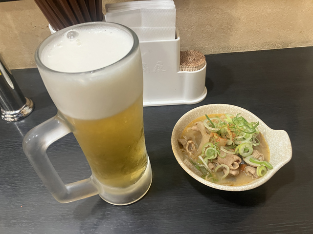 モツ煮とビール