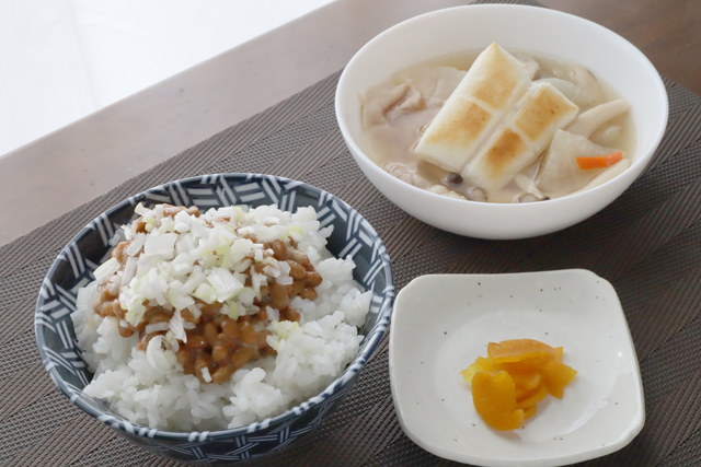 納豆と具沢山お雑煮