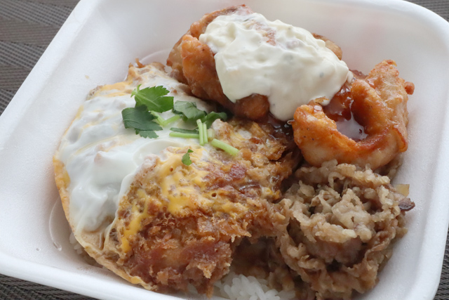 トリプルカツ丼