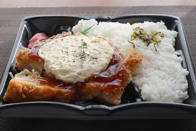 チキンカツ弁当