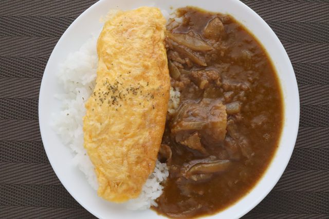 オムカレー