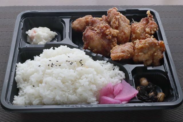 唐揚げ弁当