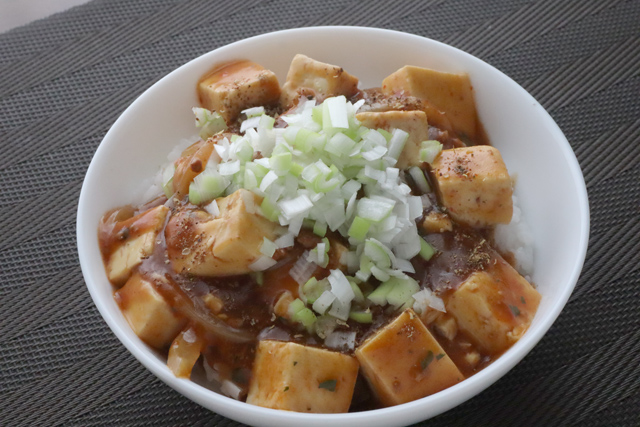 麻婆豆腐丼