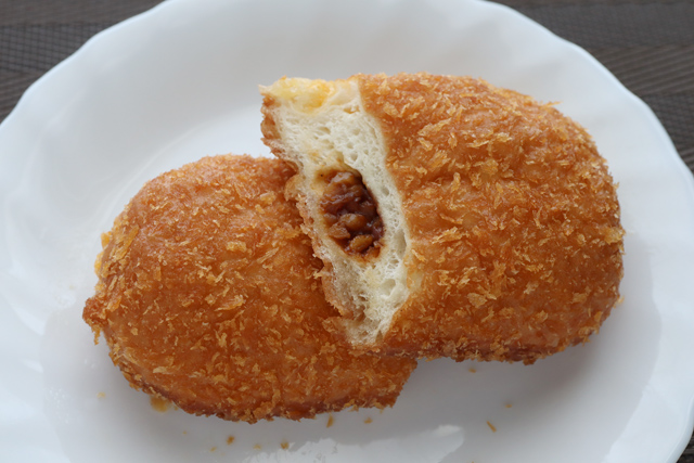 ペヤング焼きそば揚げパン