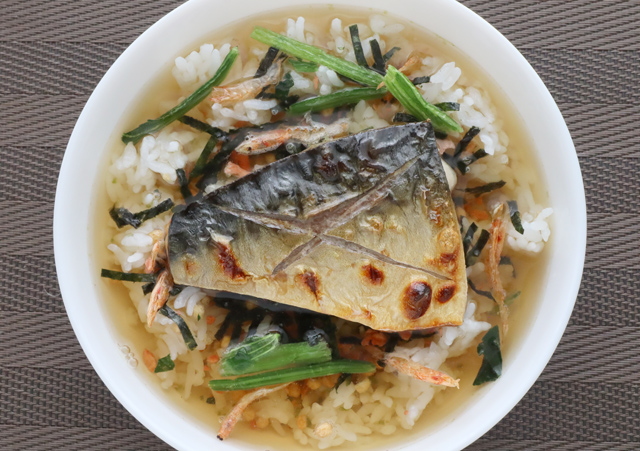 鯖麦茶漬け