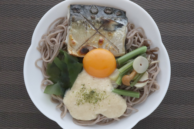 鯖山菜とろろ蕎麦
