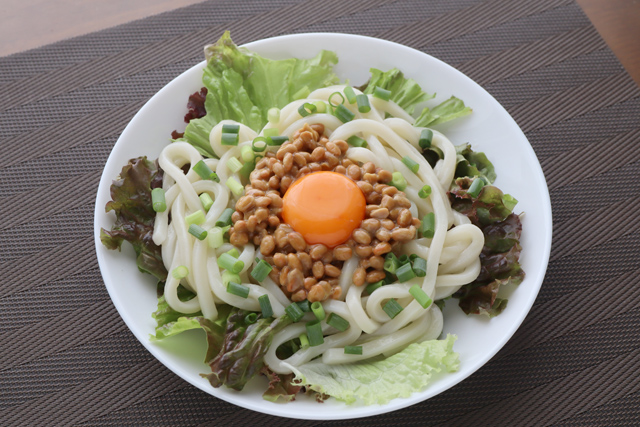 冷やし納豆うどん