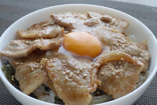 豚丼