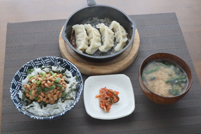 餃子と納豆