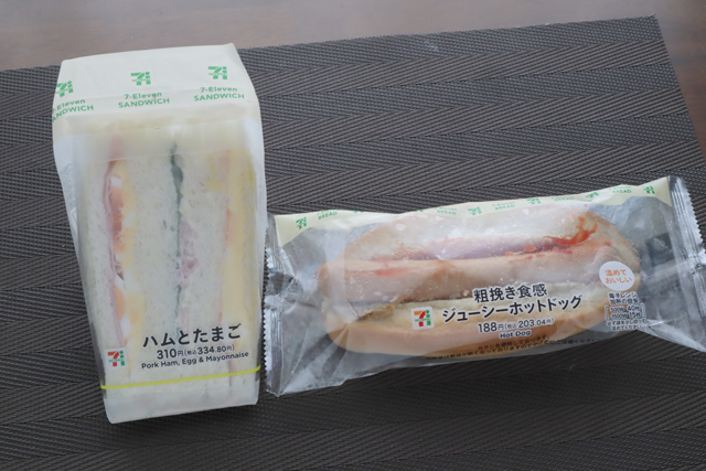 サンドイッチとホットドッグ