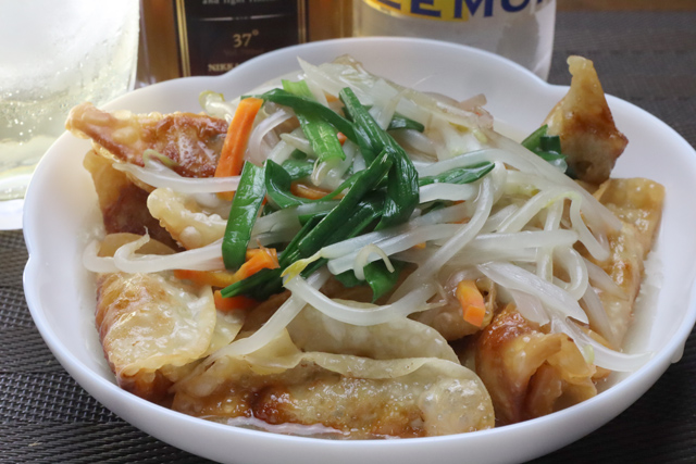 野菜餡かけ揚げ餃子