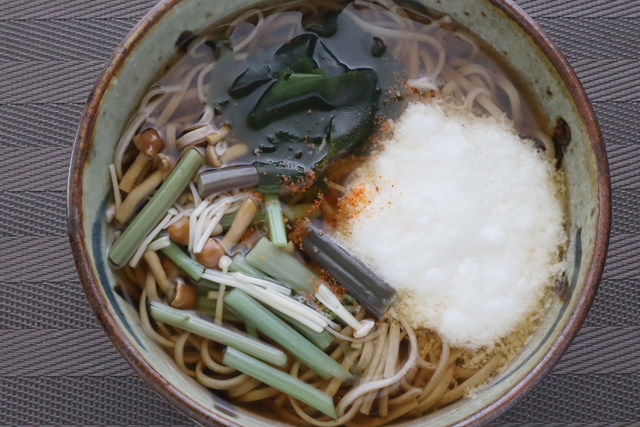 山菜とろろ蕎麦