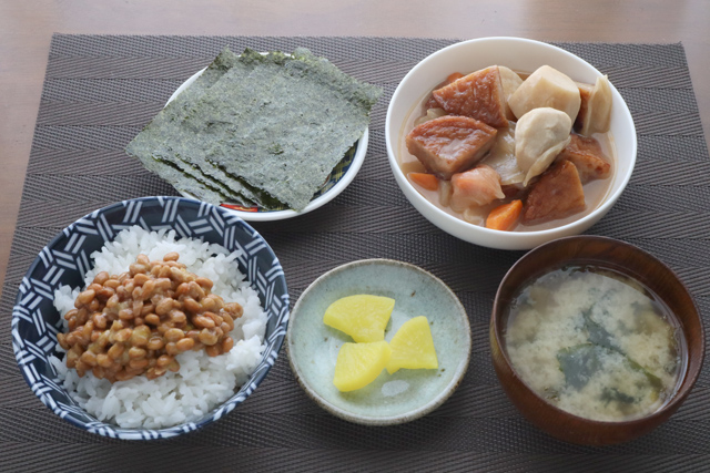煮物と納豆