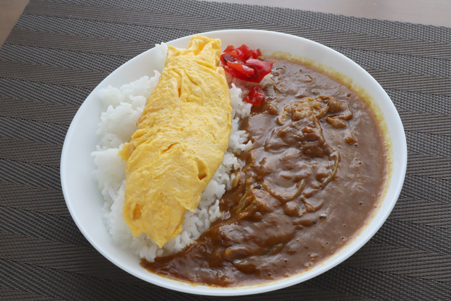 オムカレー