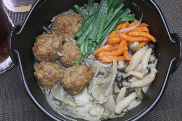 肉団子きのこ鍋