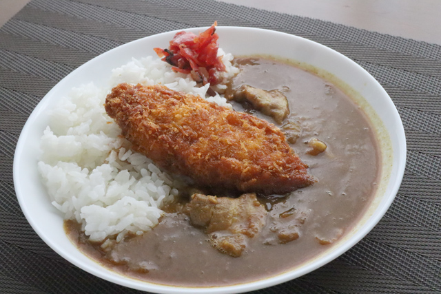 サーモンフライカレー