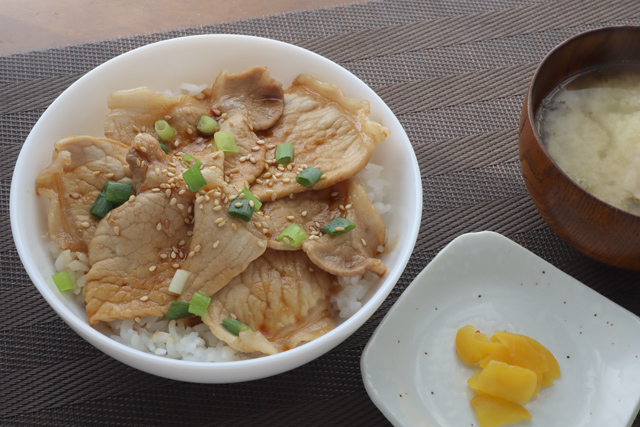 豚丼