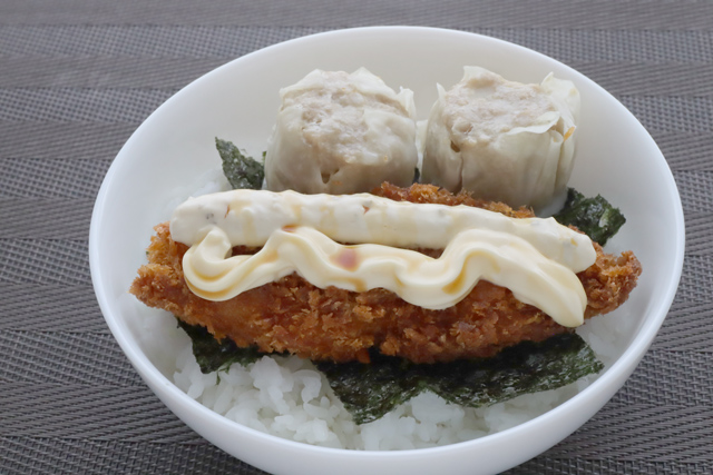 サーモンフライ丼