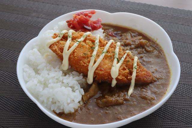 サーモンフライカレー