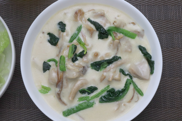 鶏モモとキノコのクリーム煮