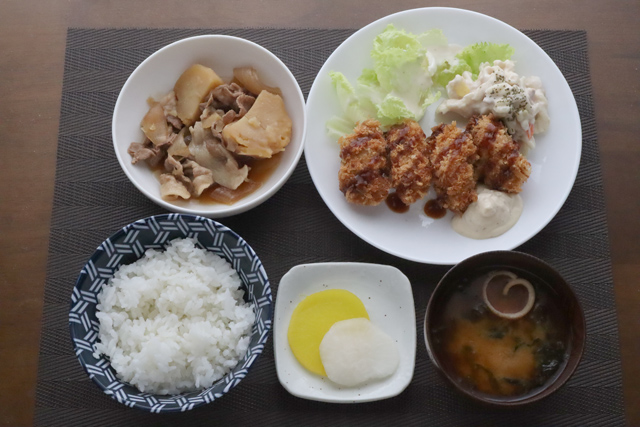 カキフライと肉じゃが