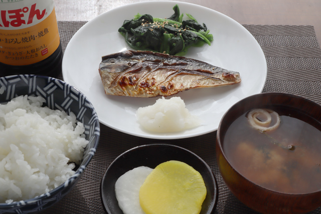 鯖の塩焼き