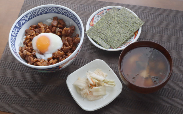 ルーローハン定食