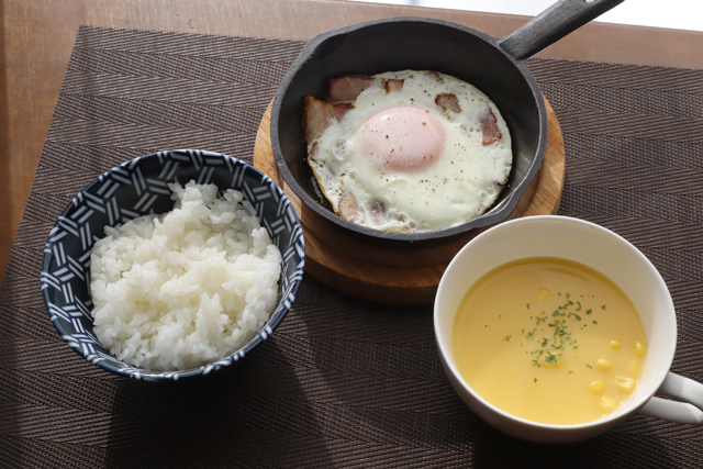 ベーコンエッグ