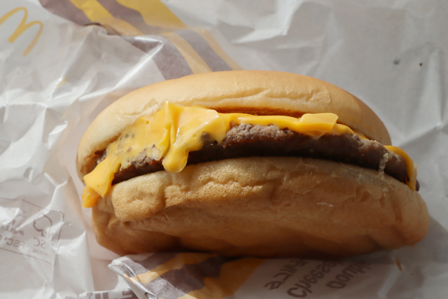 ダブルチーズバーガー