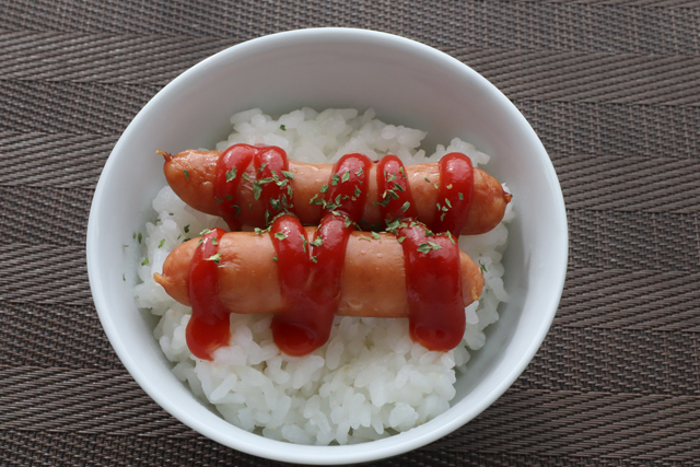 ソーセージご飯