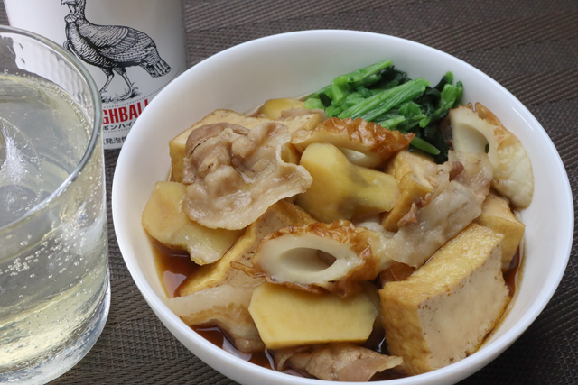 豚バラと厚揚げとサツマイモの煮物