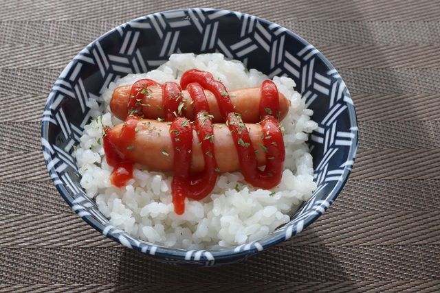 ソーセージご飯