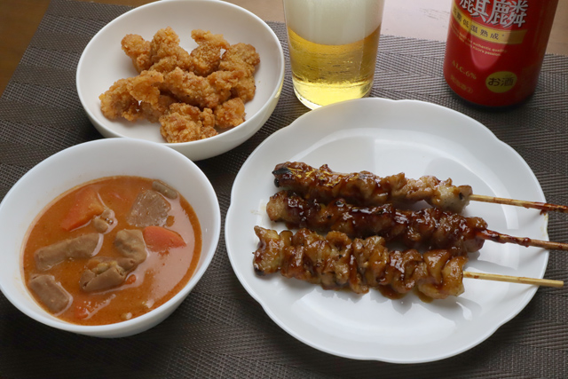焼き鳥/軟骨唐揚げ/モツ煮