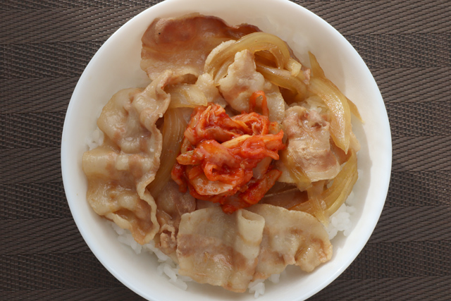 キムチ豚丼