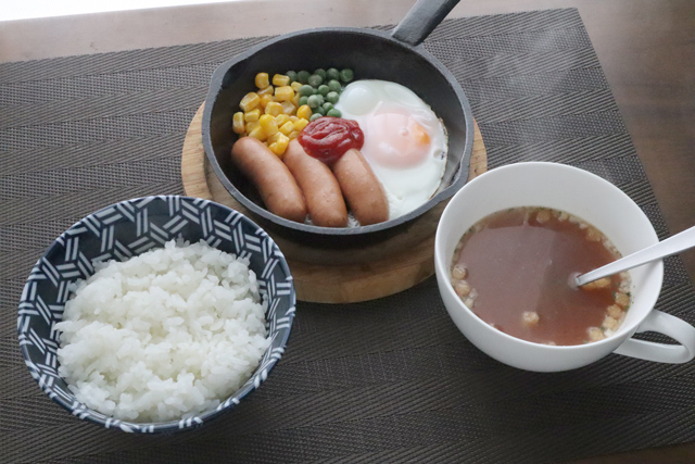 ソーセージエッグ