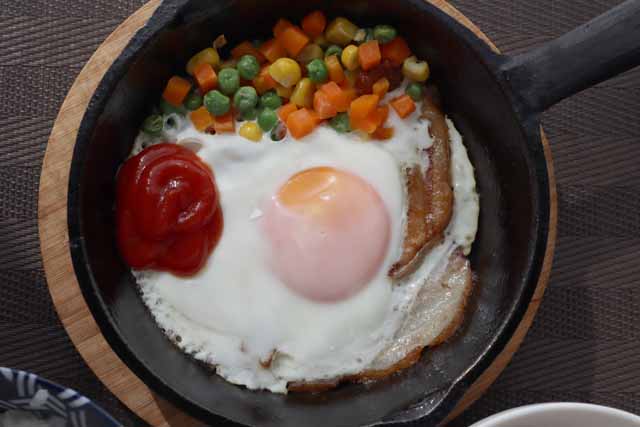 ベーコンエッグ