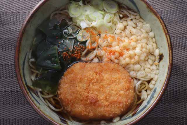 コロッケ蕎麦